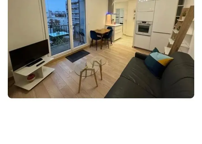 Appartement Lumineux 2 Pieces Avec Vue Sur La Tour Eiffel