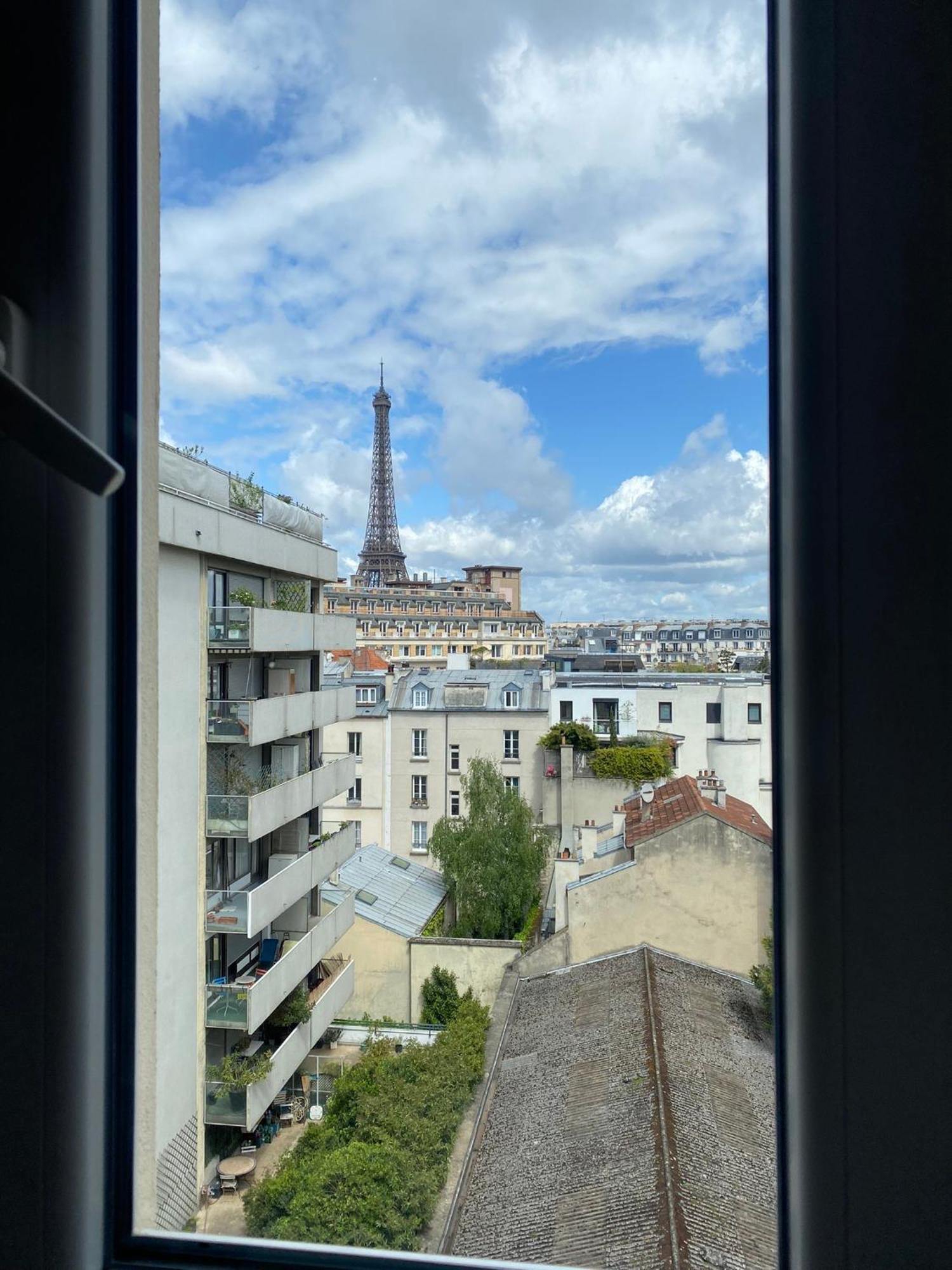 Lumineux 2 Pieces Avec Vue Sur La Tour Eiffel Appartement *